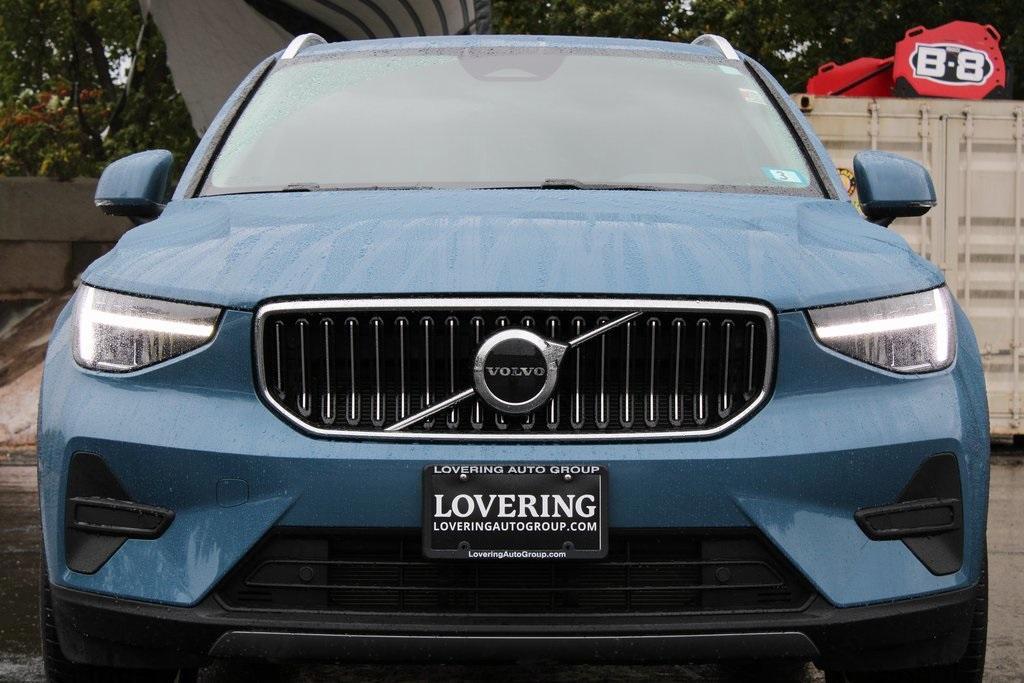 used 2025 Volvo XC40 car, priced at $34,552