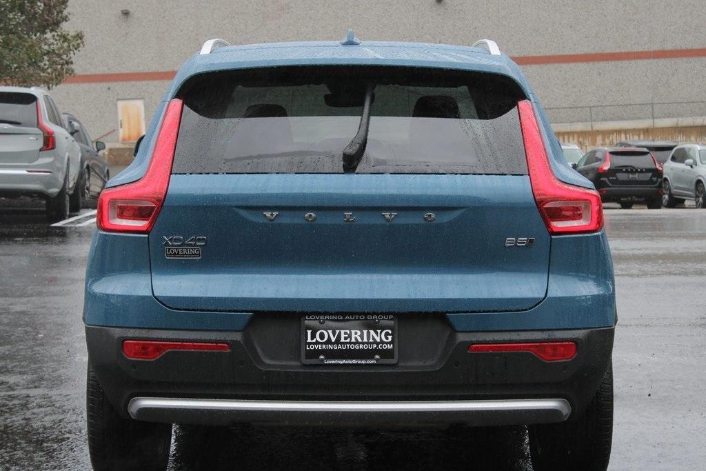 used 2025 Volvo XC40 car, priced at $34,552