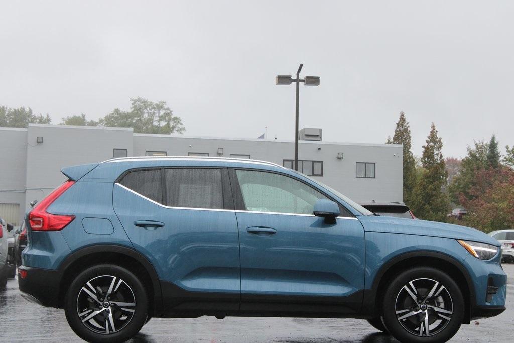 used 2025 Volvo XC40 car, priced at $34,552