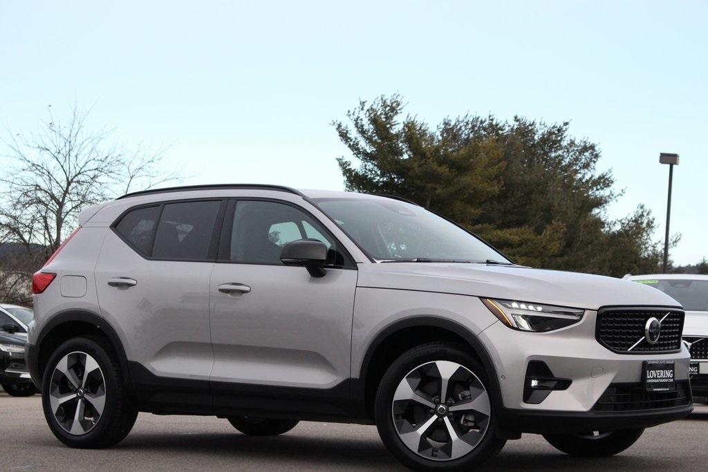 used 2024 Volvo XC40 car, priced at $34,770