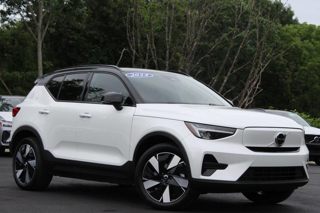 used 2024 Volvo XC40 Recharge Pure Electric car, priced at $43,157