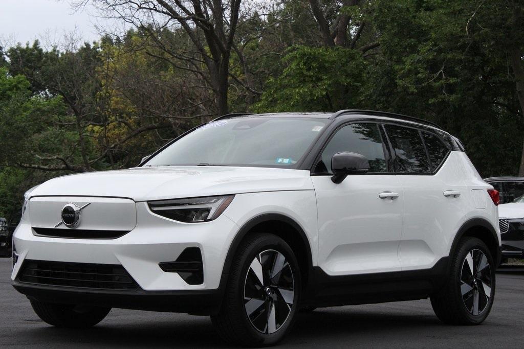 used 2024 Volvo XC40 Recharge Pure Electric car, priced at $43,157