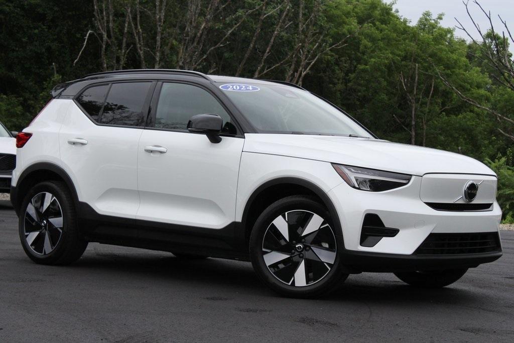 used 2024 Volvo XC40 Recharge Pure Electric car, priced at $43,157