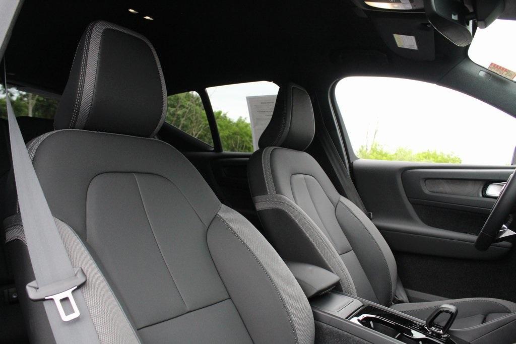 used 2024 Volvo XC40 Recharge Pure Electric car, priced at $43,157