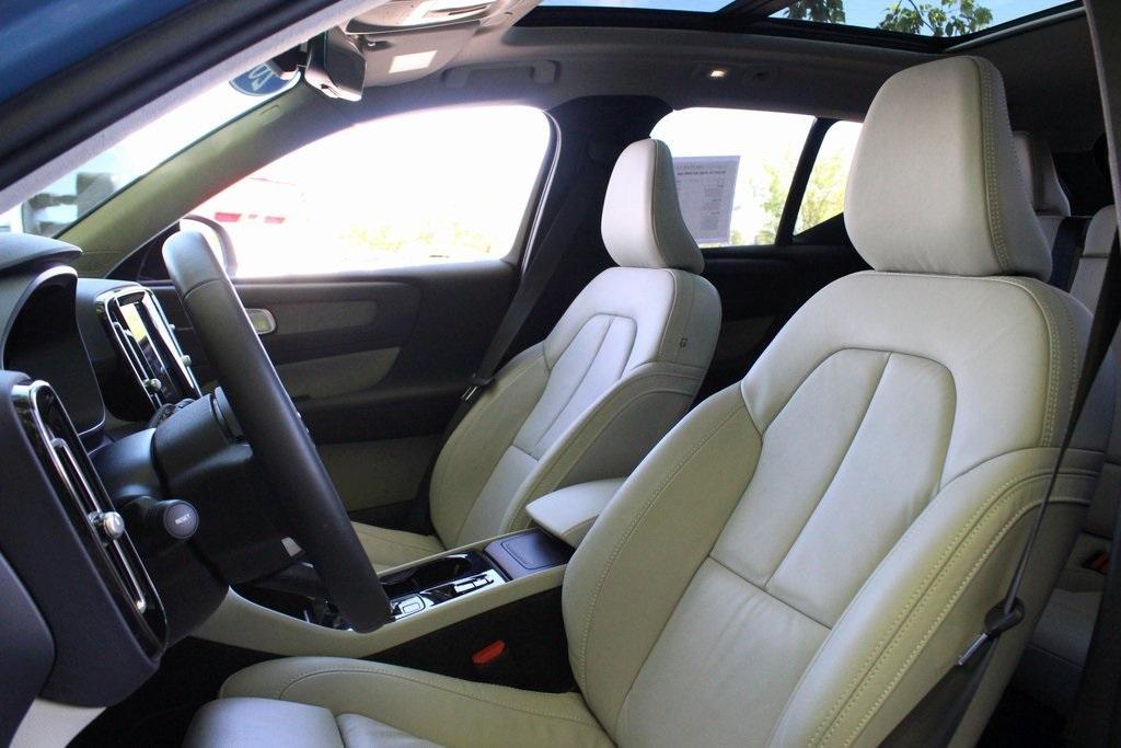 used 2023 Volvo XC40 car, priced at $36,014