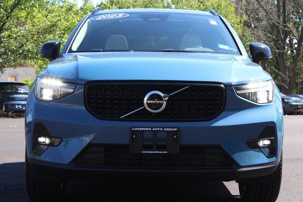 used 2023 Volvo XC40 car, priced at $36,014
