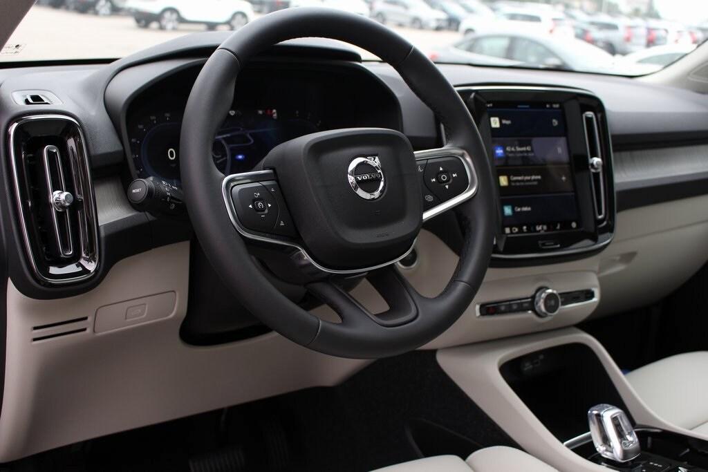 new 2025 Volvo XC40 car, priced at $49,540
