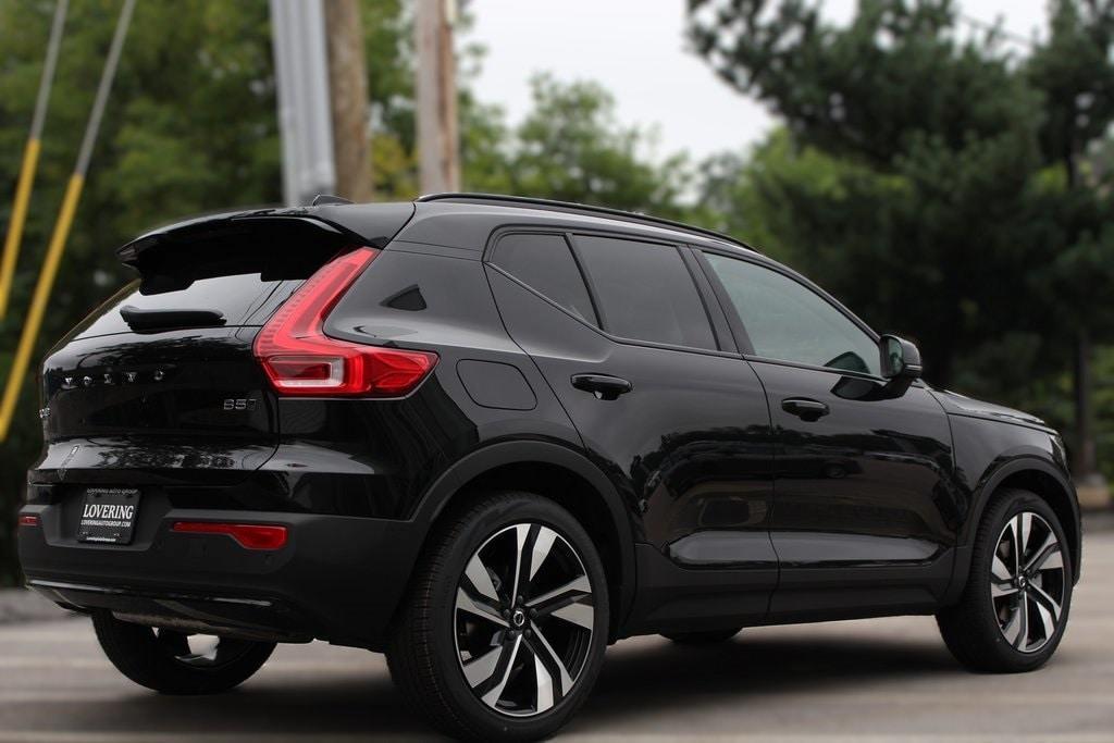 new 2025 Volvo XC40 car, priced at $50,040