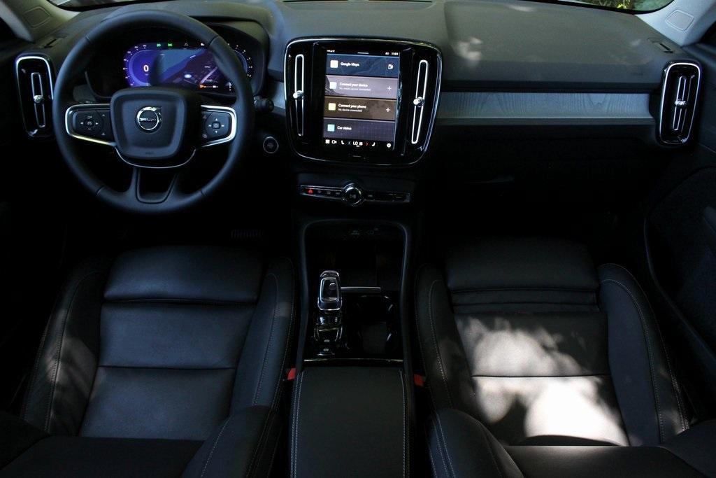 used 2025 Volvo XC40 car, priced at $37,890