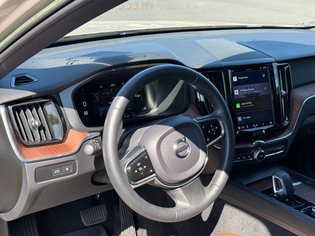 used 2023 Volvo XC60 Recharge Plug-In Hybrid car, priced at $45,623
