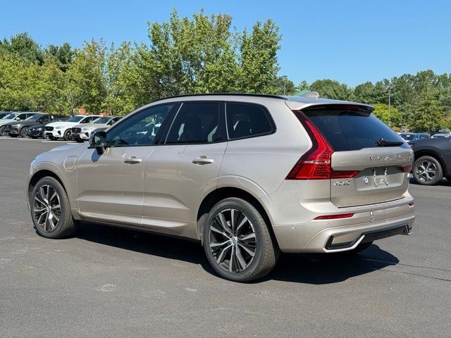 used 2023 Volvo XC60 Recharge Plug-In Hybrid car, priced at $45,623