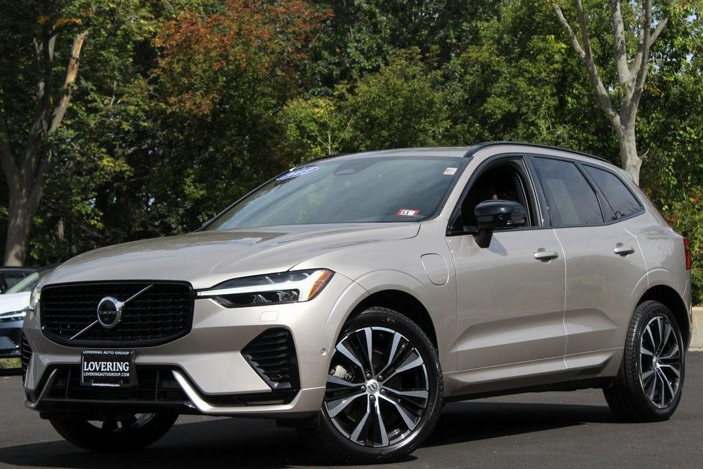 used 2023 Volvo XC60 Recharge Plug-In Hybrid car, priced at $43,214