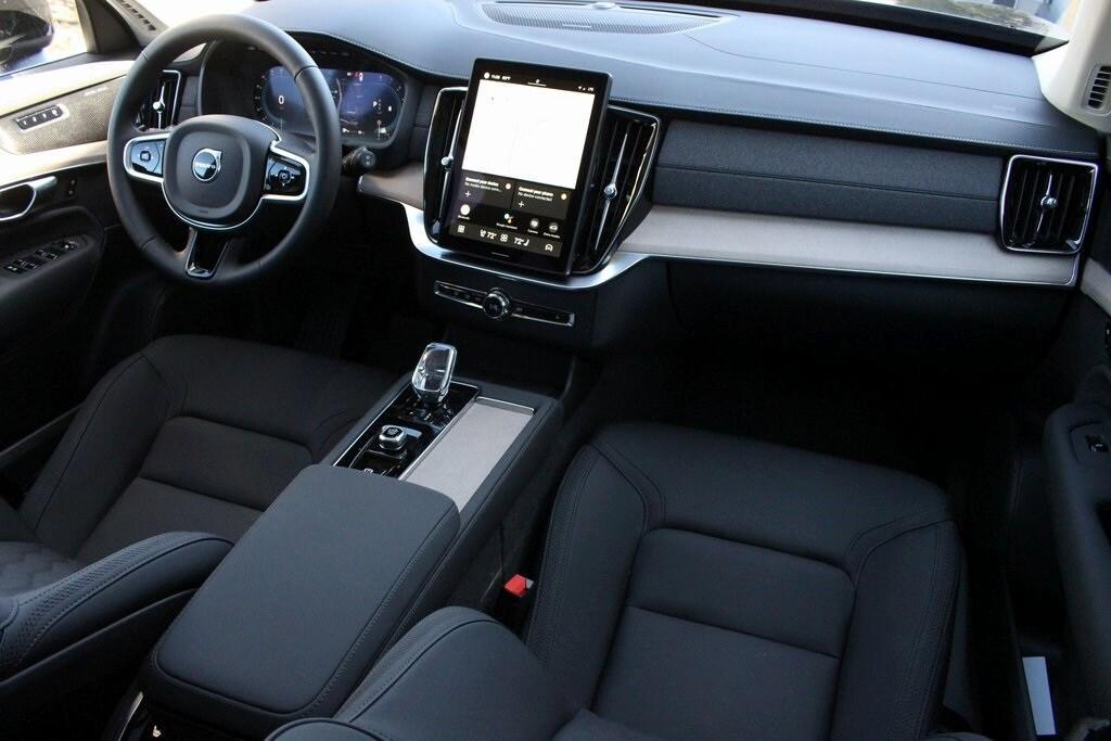 new 2025 Volvo XC90 car