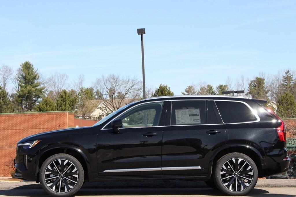 new 2025 Volvo XC90 car, priced at $69,155
