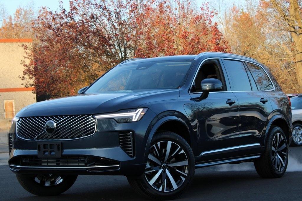 new 2026 Volvo XC90 Plug-In Hybrid car, priced at $77,495