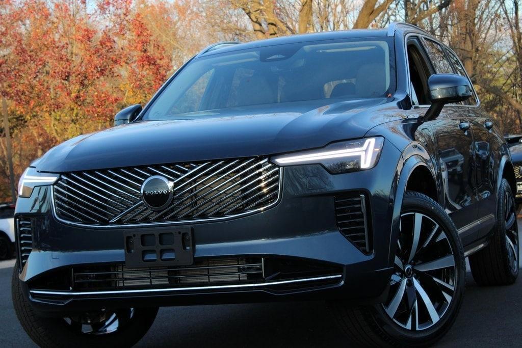 new 2026 Volvo XC90 Plug-In Hybrid car, priced at $77,495