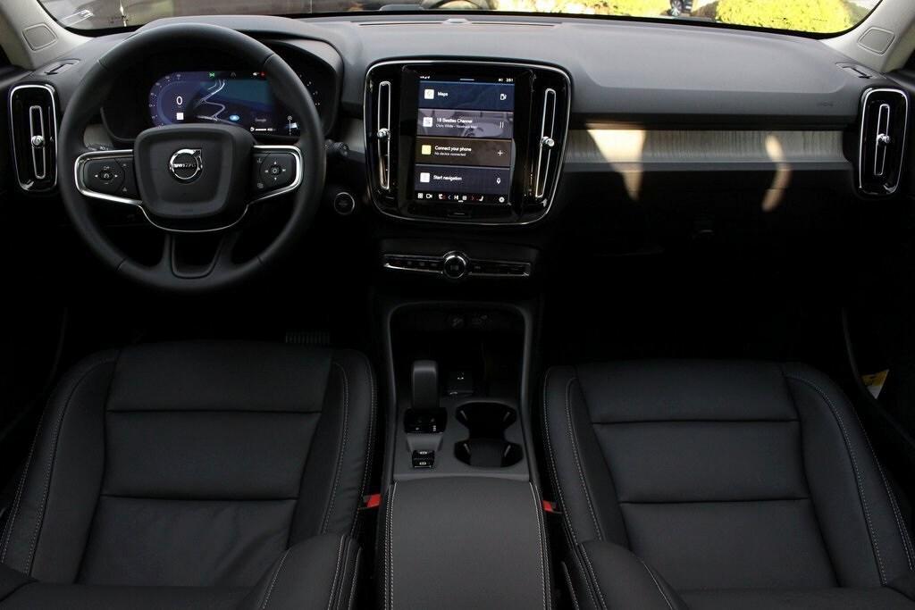 new 2025 Volvo XC40 car, priced at $46,465