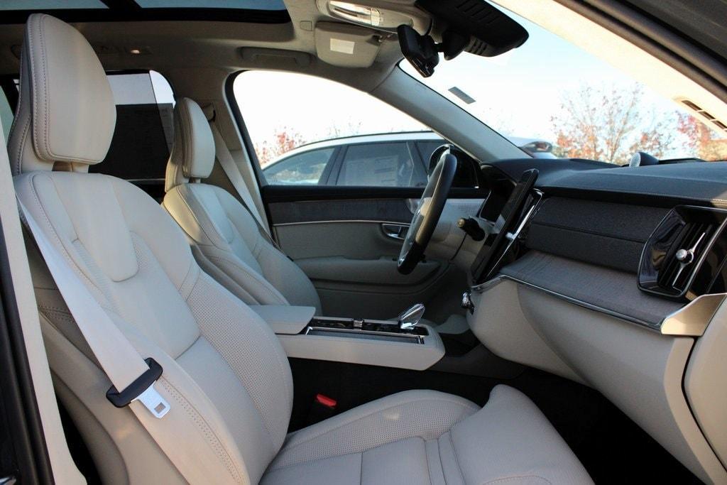 new 2026 Volvo XC90 car, priced at $84,945