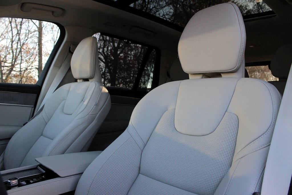 new 2026 Volvo XC90 car, priced at $84,945