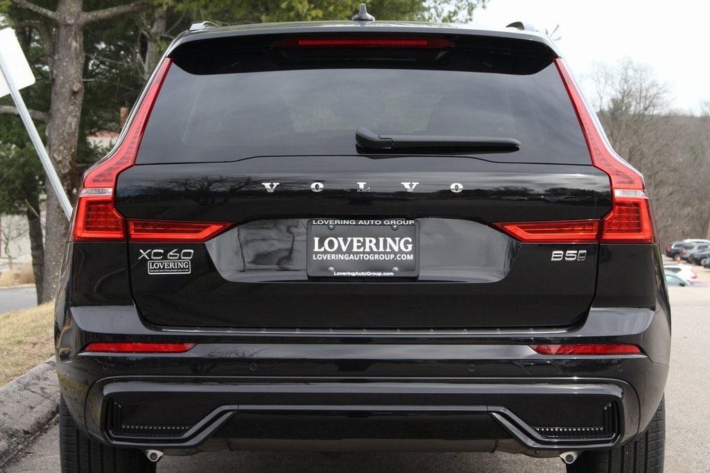 new 2025 Volvo XC60 car, priced at $51,450