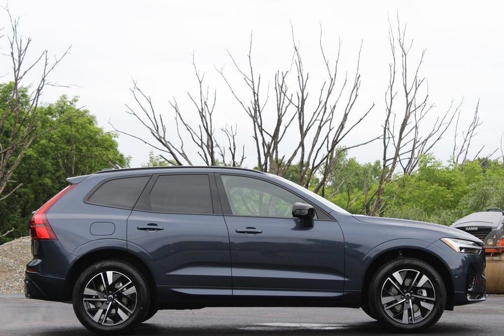 new 2026 Volvo XC60 car, priced at $58,360