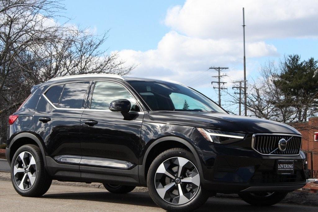 new 2025 Volvo XC40 car