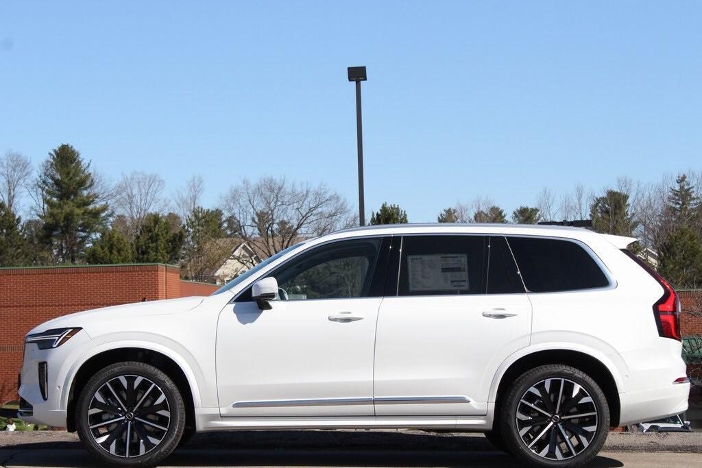 new 2025 Volvo XC90 car, priced at $68,245