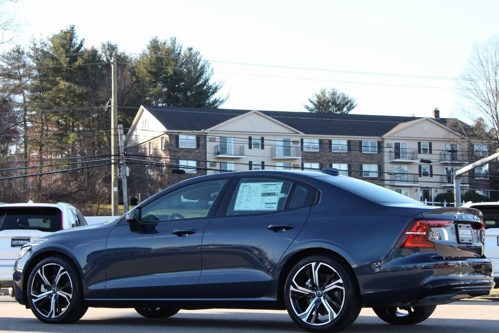 new 2025 Volvo S60 car