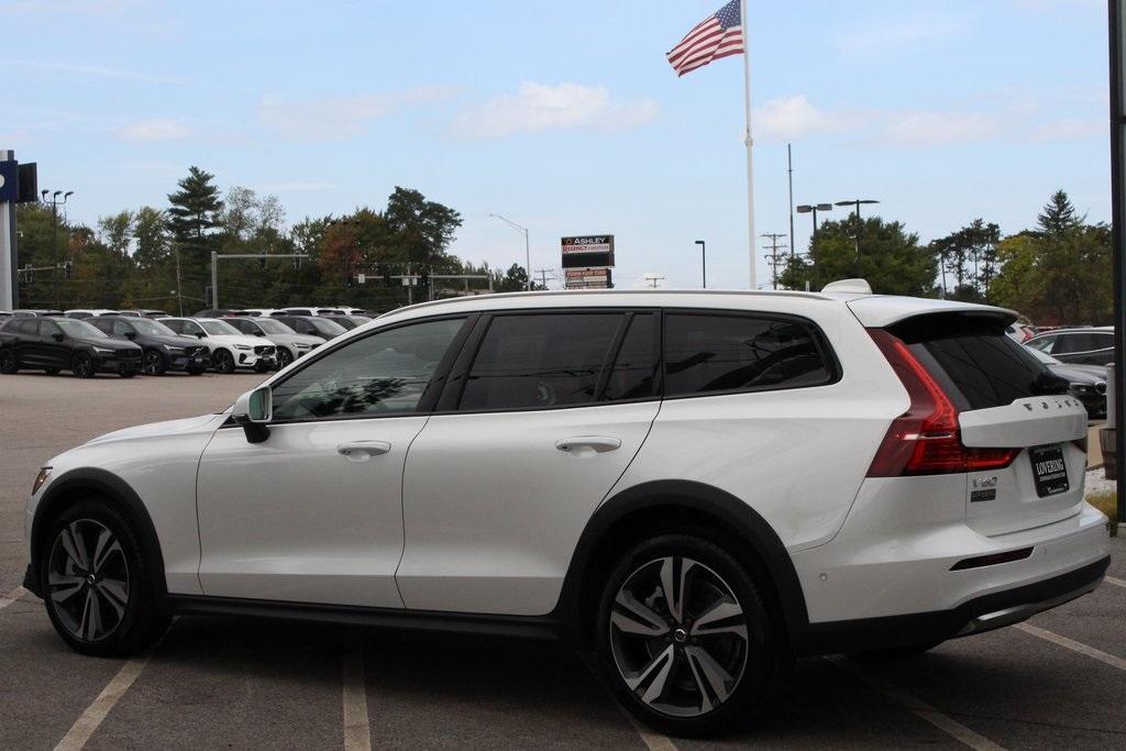 used 2023 Volvo V60 Cross Country car, priced at $43,493