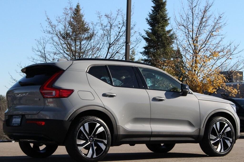 new 2025 Volvo XC40 car