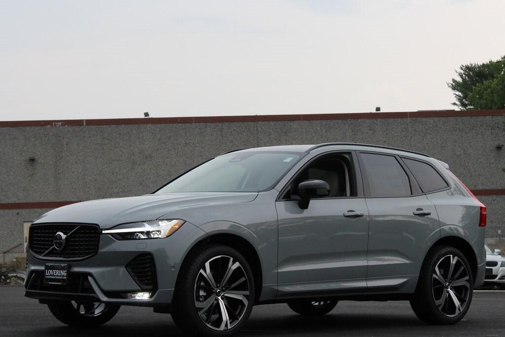 new 2025 Volvo XC60 car, priced at $60,660