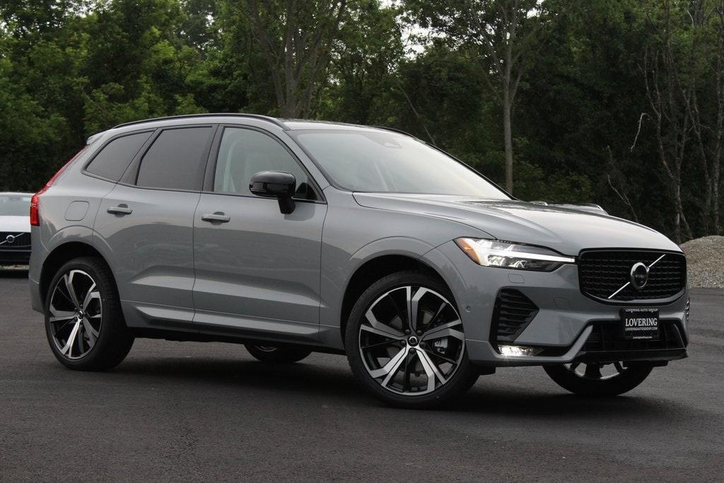 new 2025 Volvo XC60 car, priced at $60,660