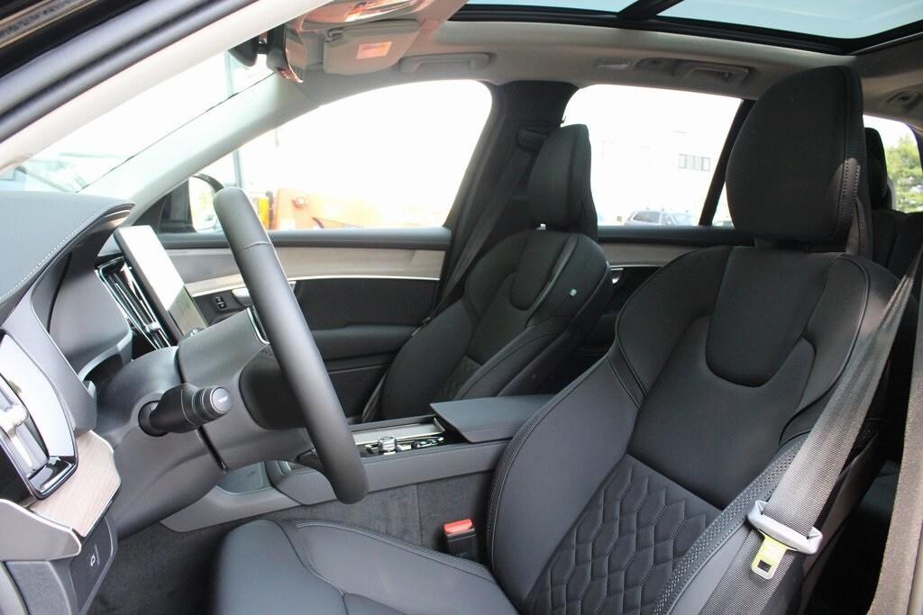 new 2026 Volvo XC90 car, priced at $71,825