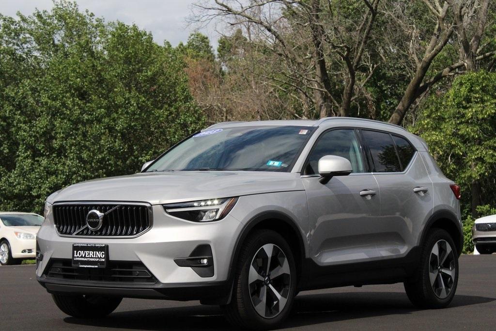 used 2023 Volvo XC40 car, priced at $35,435