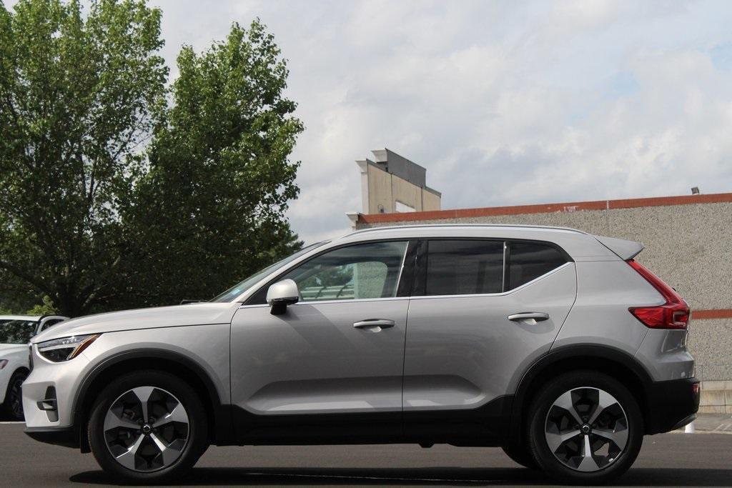 used 2023 Volvo XC40 car, priced at $35,435