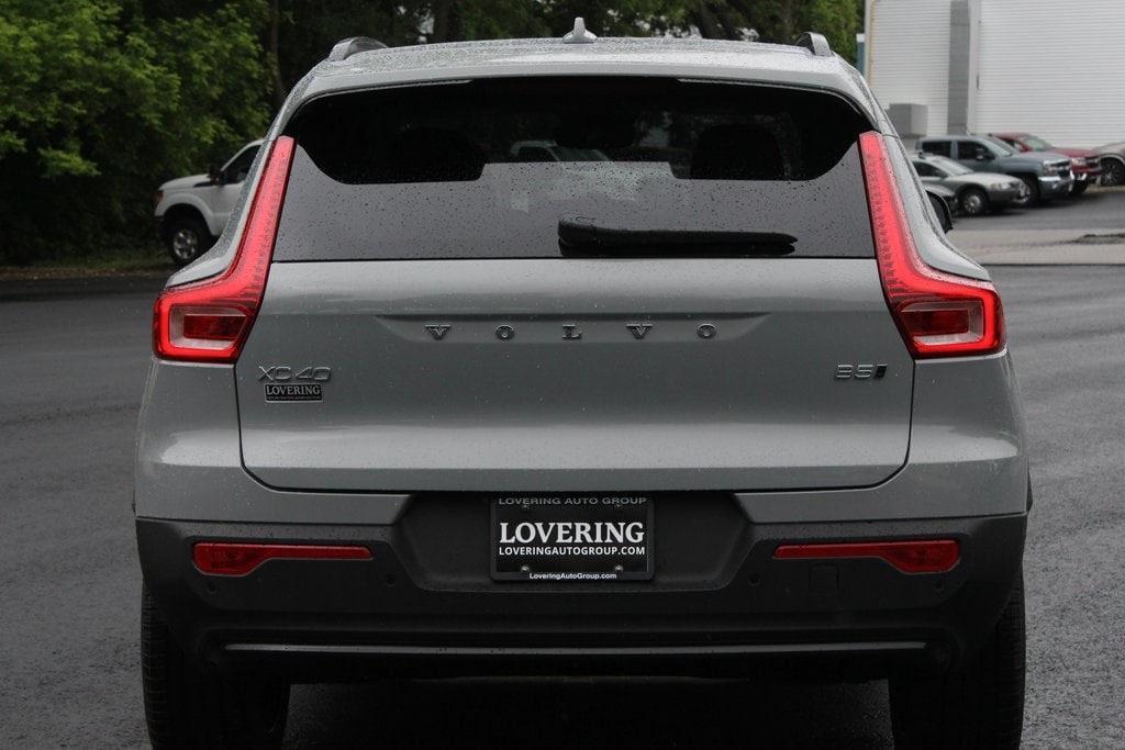 new 2025 Volvo XC40 car, priced at $52,235
