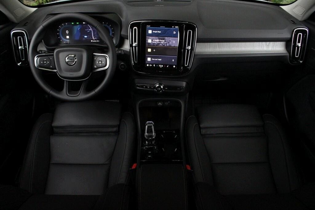 new 2025 Volvo XC40 car, priced at $52,235