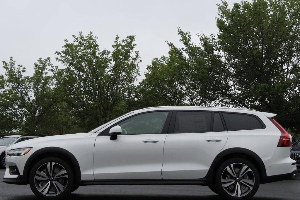 new 2025 Volvo V60 Cross Country car, priced at $55,405