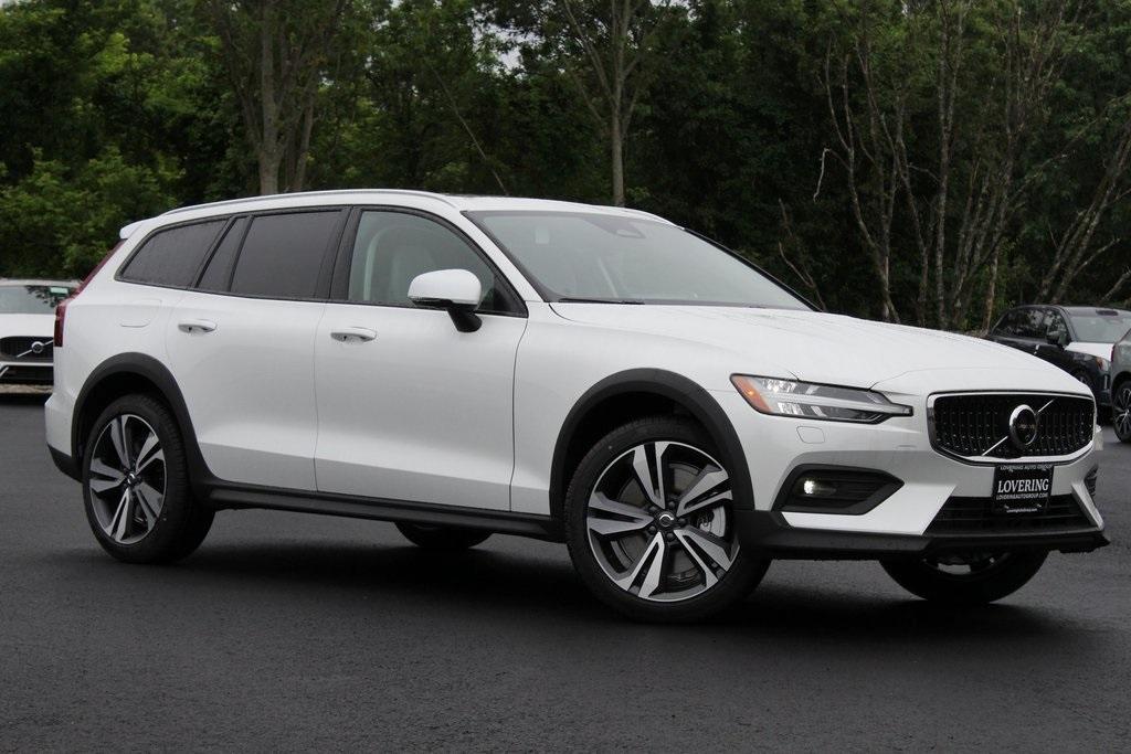 new 2025 Volvo V60 Cross Country car, priced at $55,405