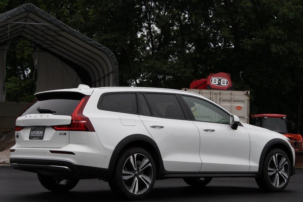 new 2025 Volvo V60 Cross Country car, priced at $55,405