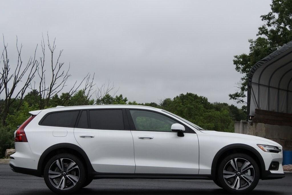 new 2025 Volvo V60 Cross Country car, priced at $55,405