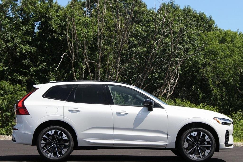 new 2026 Volvo XC60 car, priced at $69,285