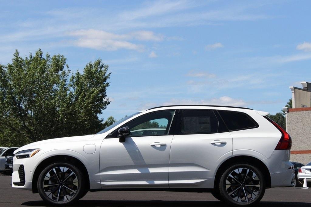 new 2026 Volvo XC60 car, priced at $69,285