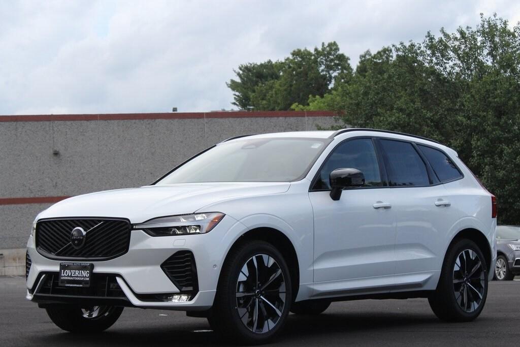 new 2026 Volvo XC60 car, priced at $57,985