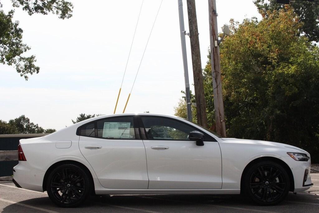 new 2024 Volvo S60 car, priced at $48,997