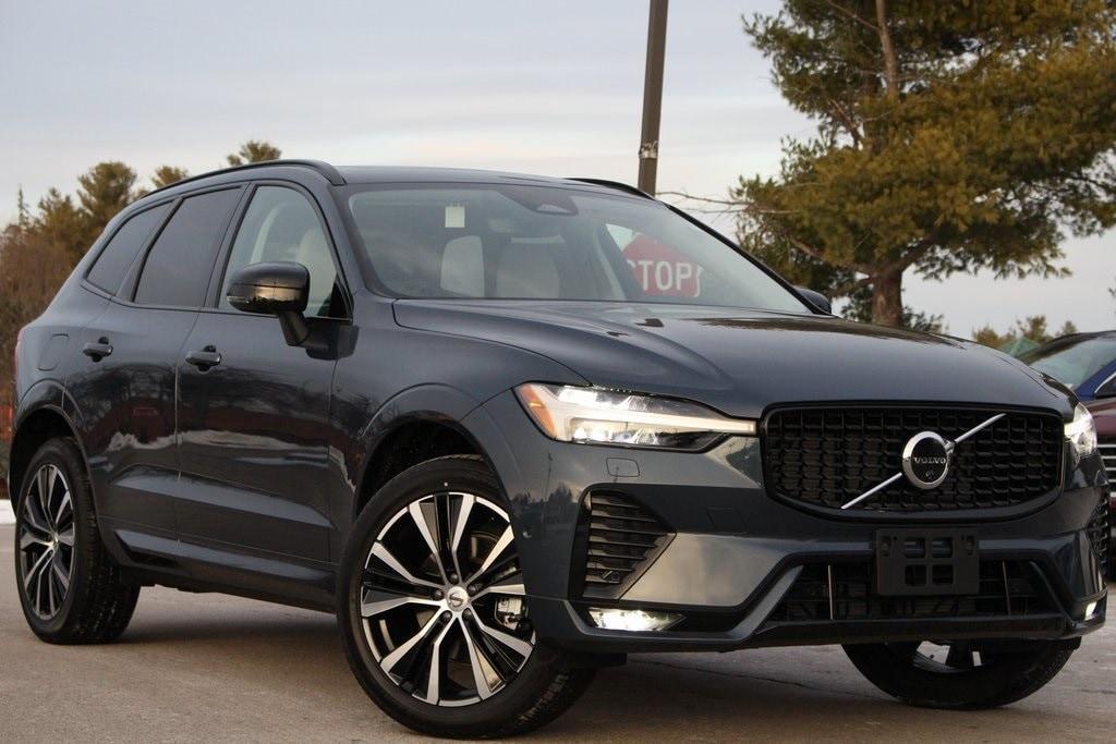 new 2025 Volvo XC60 car