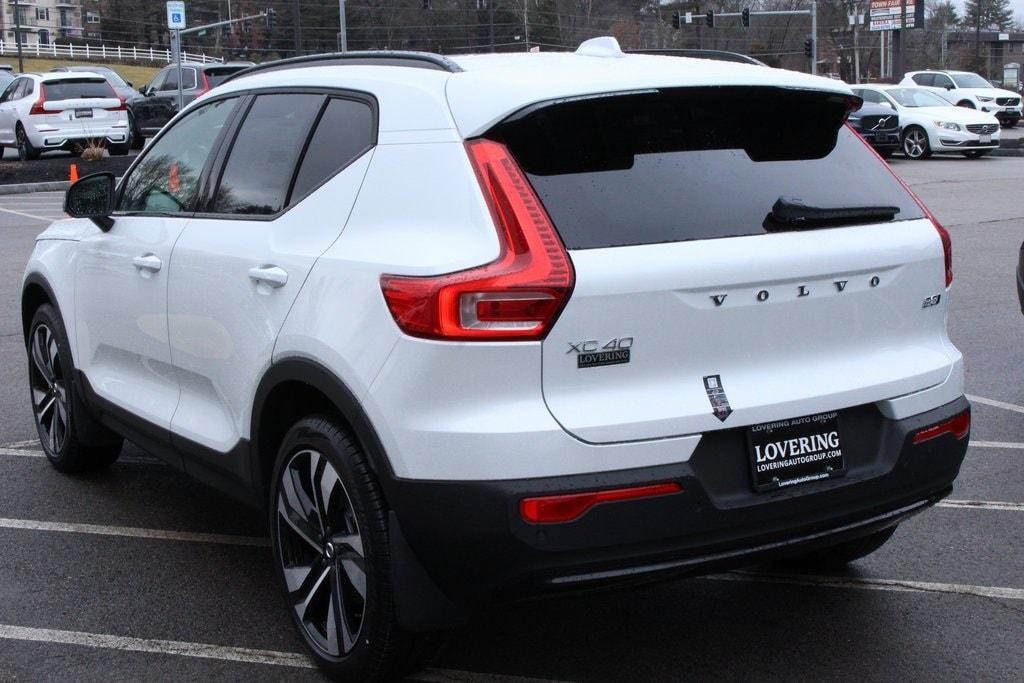 new 2024 Volvo XC40 car, priced at $50,450
