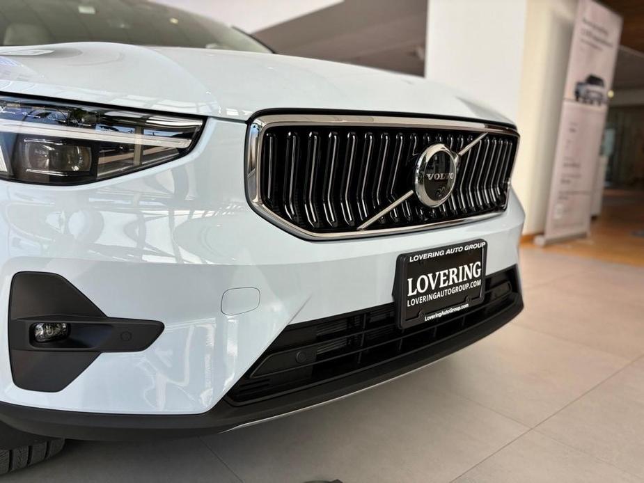 new 2024 Volvo XC40 car, priced at $48,980