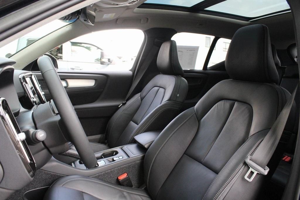 used 2022 Volvo XC40 car, priced at $34,988