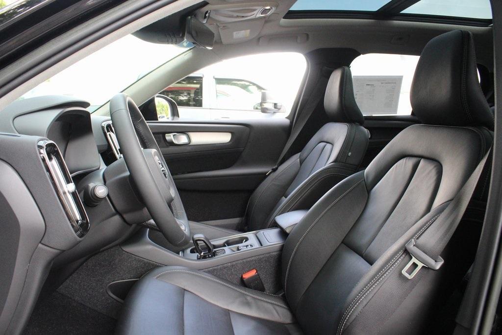 used 2022 Volvo XC40 car, priced at $34,988